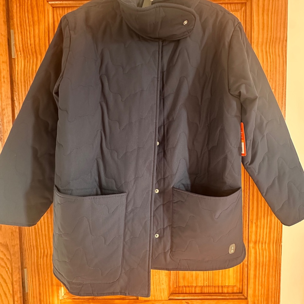 Bass outdoor Women's Quilted Navy blue Jacket size small NWT